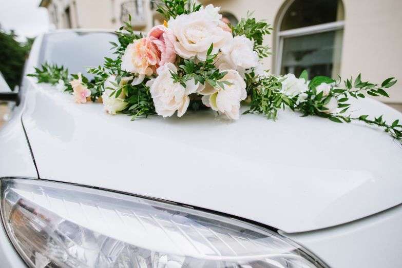 Read more about the article Glamorous Wedding with Luxury Cars | Hire Luxury Rental Cars